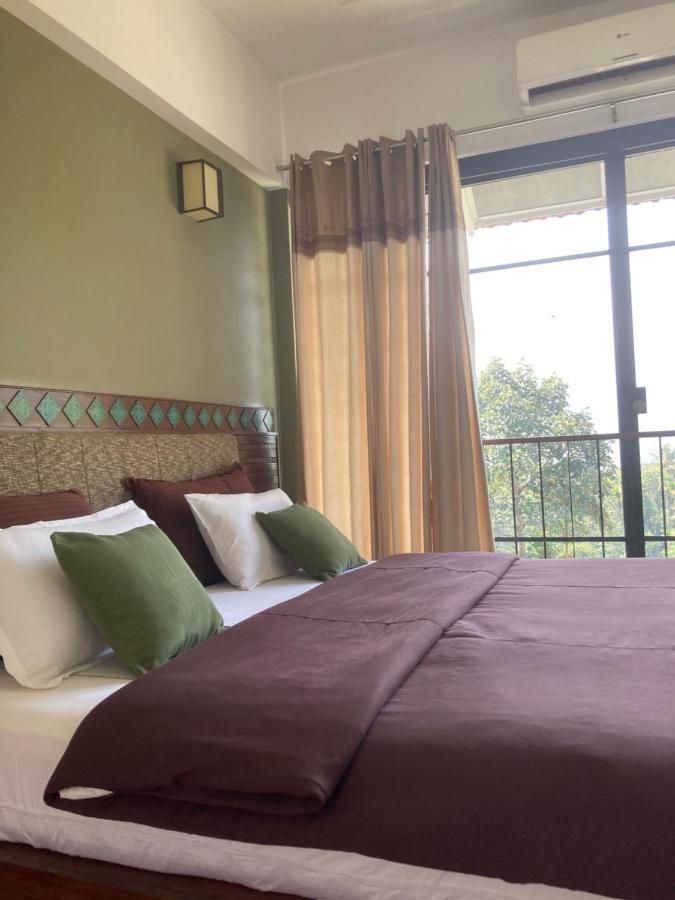 Homestay Namaha Meppādi Buitenkant foto