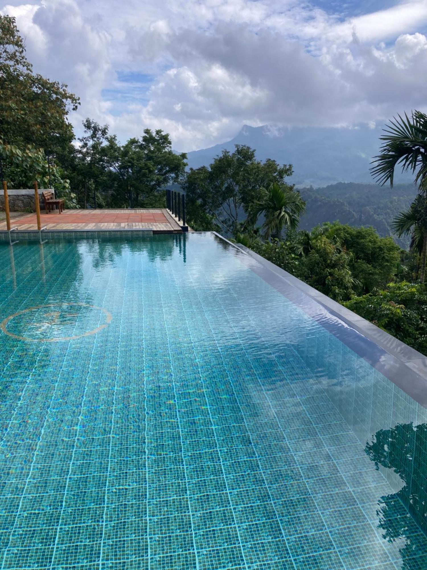 Homestay Namaha Meppādi Buitenkant foto