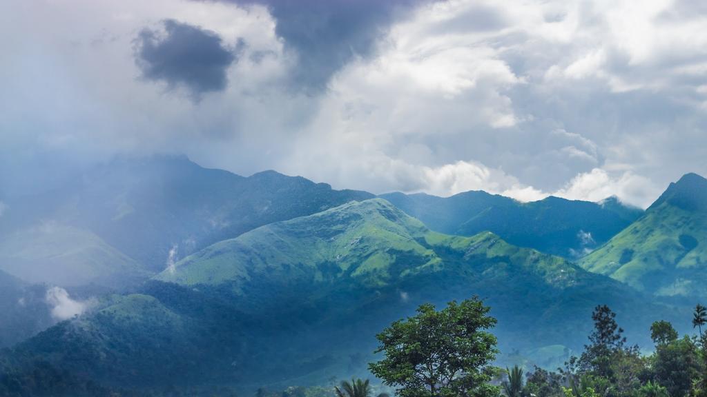 Homestay Namaha Meppādi Buitenkant foto