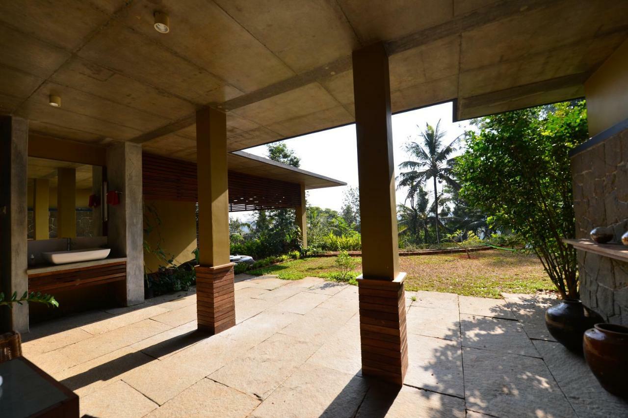 Homestay Namaha Meppādi Buitenkant foto